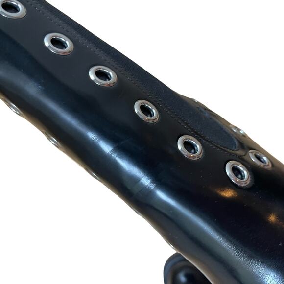 Alexander McQueen Women's Tread Grommet
Embellished Black Heel Boot Size 39.5 - Picture 15 of 16